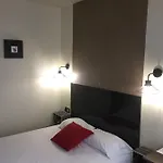Hotel Des Ambassadeurs 2*