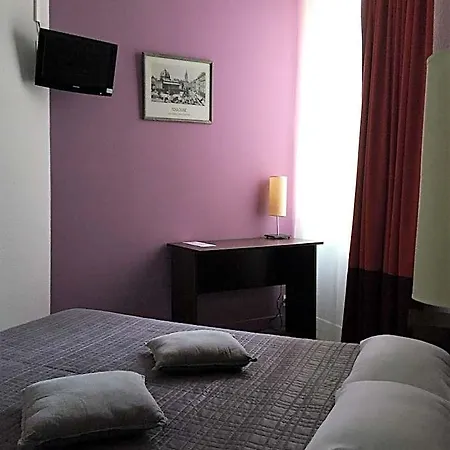 Hotel Des Ambassadeurs 2*