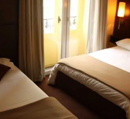 Des Ambassadeurs 2* טולוז