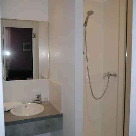 Hotel Des Ambassadeurs 2*