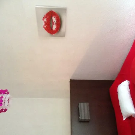 Des Ambassadeurs Hotel