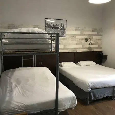 Hotel Des Ambassadeurs 2*