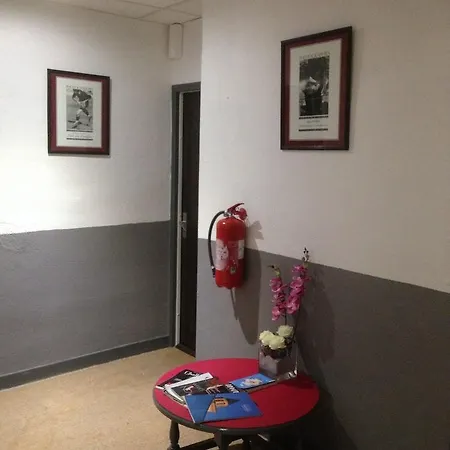 大使酒店 2* 圖盧茲