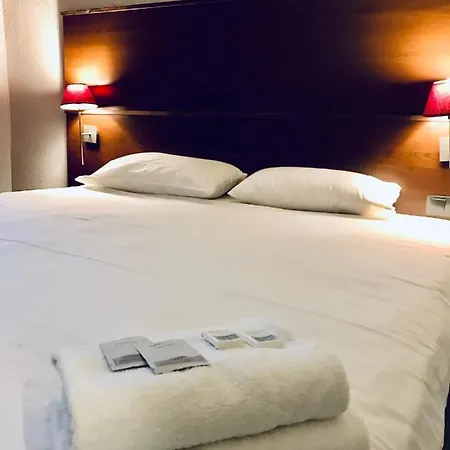 Des Ambassadeurs 2* טולוז