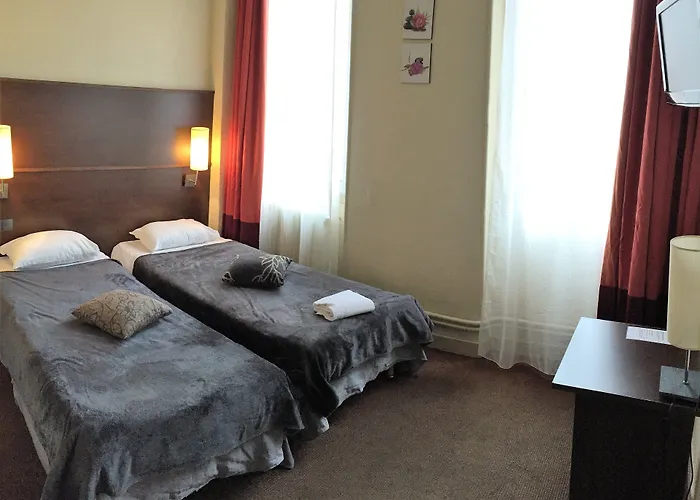 Des Ambassadeurs Hotel 2*