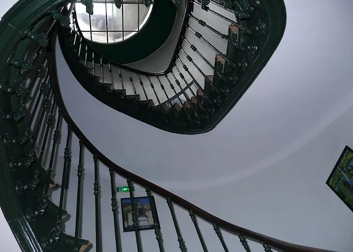 Des Ambassadeurs Hotel