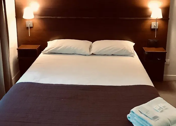 Hotel Des Ambassadeurs 2*