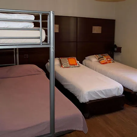 Des Ambassadeurs Hotel